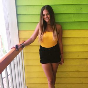 Meet your Posher, Alyssa